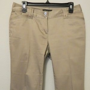 White House | Black Market Khaki pants size 4 EUC